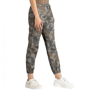 DU/ER Live Lite Jogger - Camo Civilian - Women’s Size S / 28” Inseam